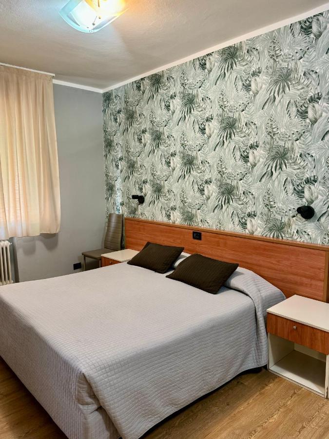 Hotel Delle Rose Местре Экстерьер фото