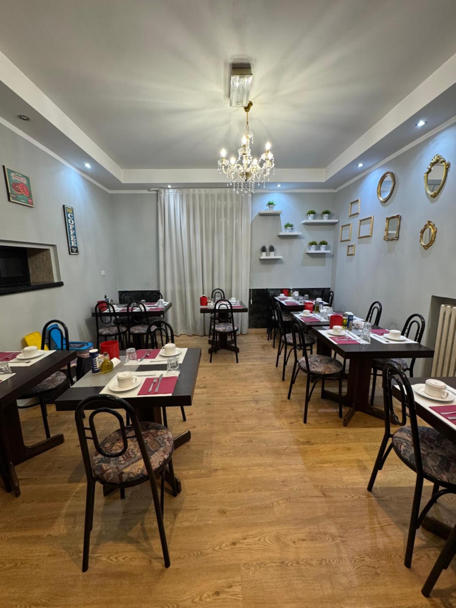 Hotel Delle Rose Местре Экстерьер фото