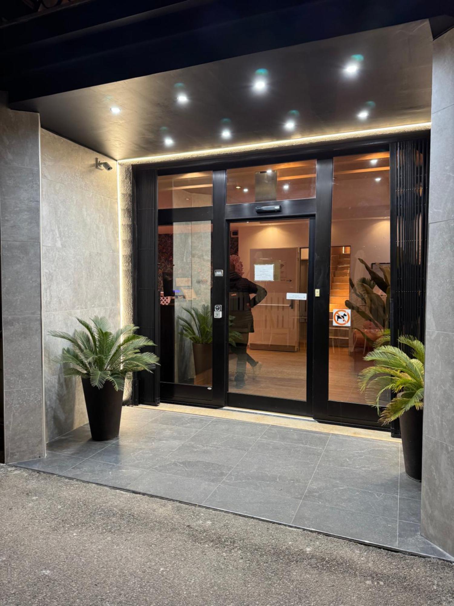 Hotel Delle Rose Местре Экстерьер фото